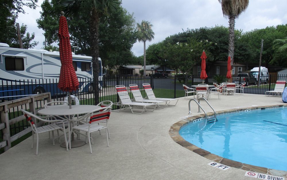 سان أنطونيو Travelers World Rv Resort المظهر الخارجي الصورة
